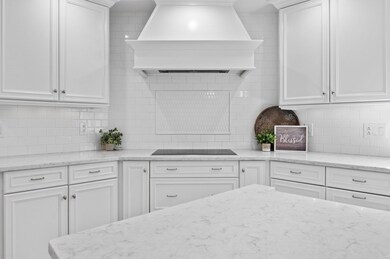 4 Hidden Place, Danvers, MA 01923 - photo 4