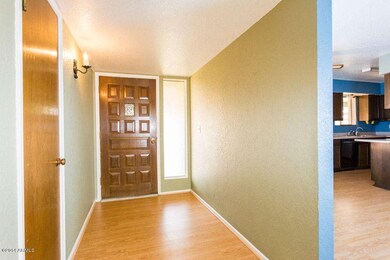 05 Foyer