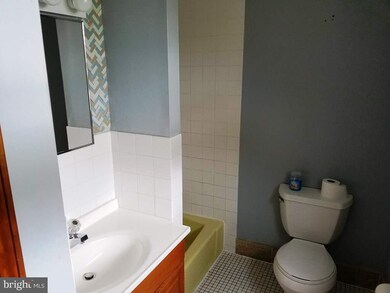 910 Moyer Rd, Lansdale, PA 19446 - photo 7