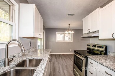 1610 3rd St, Statesville, NC 28677 - photo 3