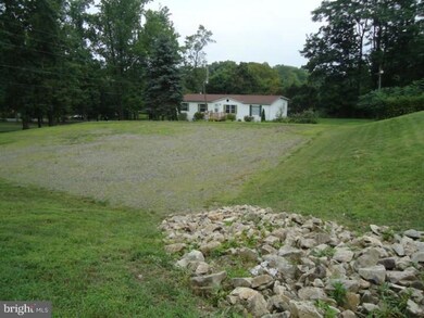 482 Englesville Rd, Boyertown, PA 19512 - photo 3