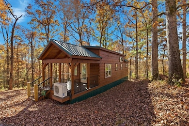 527 Saunders Rd, Franklin, NC 28734 - photo 4