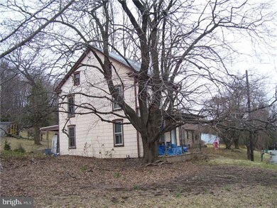 35 Ehst Rd, Bechtelsville, PA 19505 - photo 4