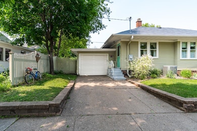 05_1524WestAveS_Exterior5_mls