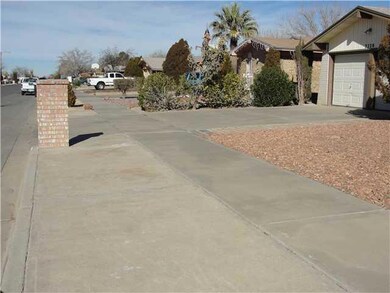 Exterior Front. Low maintenance front la