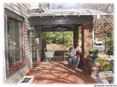 Great front porch!