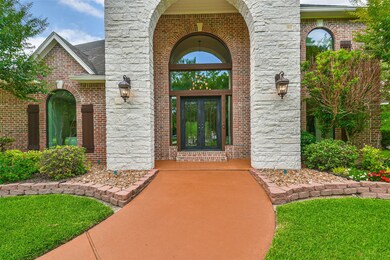 707 Oak Dr, Friendswood, TX 77546 - photo 2