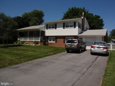 16708 Buford Dr, Williamsport, MD 21795 - photo 2