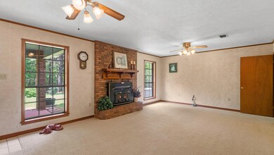 Living room w/ fireplace