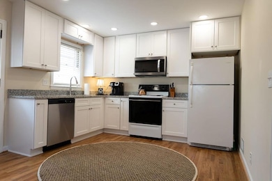 579 Nancy St NW, Marietta, GA 30060 - photo 7