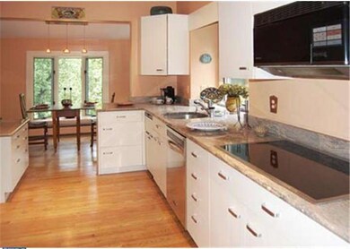 9 Brandywine Falls Rd unit 9, Wilmington, DE 19806 - photo 3