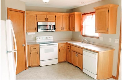 1708 Prairie Cir, Cameron, MO 64429 - photo 6