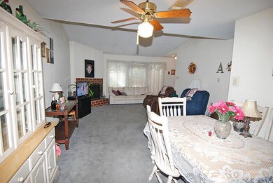 7832 Green Lawn Dr unit 7832, Houston, TX 77088 - photo 3