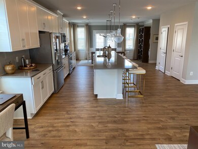 6925 Stoddert Ln, Hyattsville, MD 20785 - photo 6