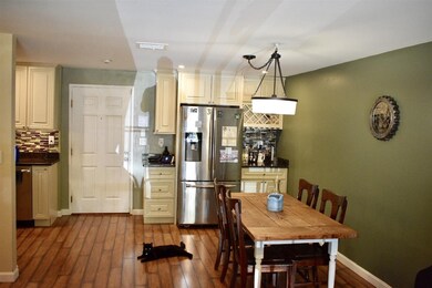 1913 Blackstone Dr unit 13, Nashua, NH 03063 - photo 4