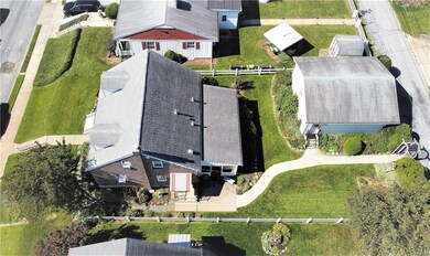 749 E Washington St, Allentown, PA 18109 - photo 2