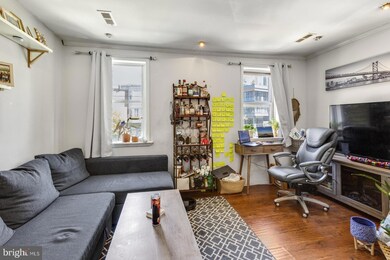 238 W Girard Ave unit 2, Philadelphia, PA 19123 - photo 2