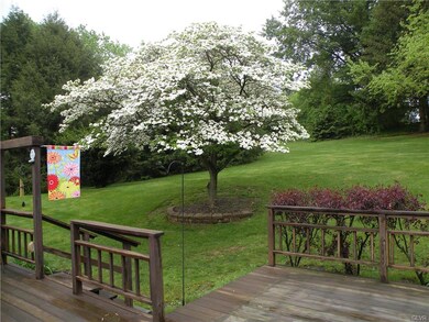 5546 Wagner Rd, Coopersburg, PA 18036 - photo 4