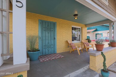 Moreland porch