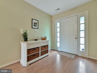 105 Lavenport Cir, Frederick, MD 21702 - photo 2