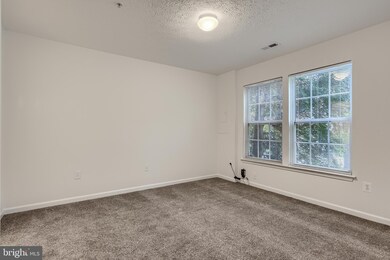 823 Lowe Rd, Middle River, MD 21220 - photo 3