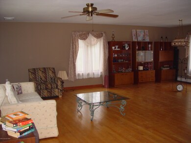 168 Warner Dr, Saylorsburg, PA 18353 - photo 6