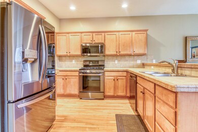 19492 Hollygrape St, Bend, OR 97702 - photo 6