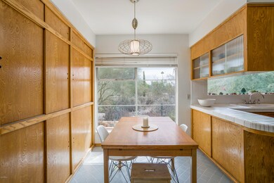 AZA_Listings_Adams_4202_E_StJosephWay_Im