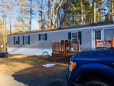 31 Page Rd unit 27, Litchfield, NH 03052 - photo 2