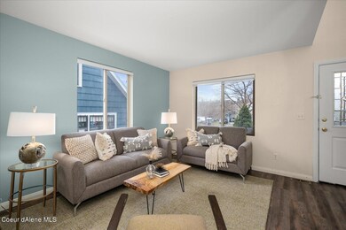 05-1625 W Clarke Ave-007