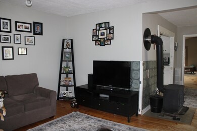 20 Pleasant St, Milford, NH 03055 - photo 6