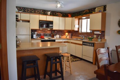 16 Bracket Wall unit CH M-224, Wilmington, VT 05363 - photo 7