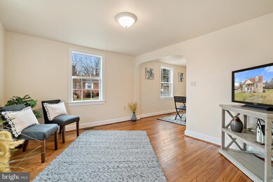 1355 Edgemont Ave, Front Royal, VA 22630 - photo 2