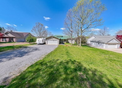 1927 Laurel Lake Dr, Monteagle, TN 37356 - photo 3