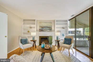 4940 Sentinel Dr unit 4403, Bethesda, MD 20816 - photo 5