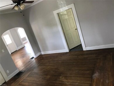 Dining roomoff the kitchen with tall ceilings and 