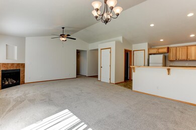 2016 NW Joshua Tree Ct, Redmond, OR 97756 - photo 5