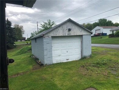 16023 Vale St, East Liverpool, OH 43920 - photo 2