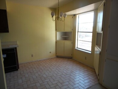 1712 Opossum Cir, Horizon City, TX 79928 - photo 5