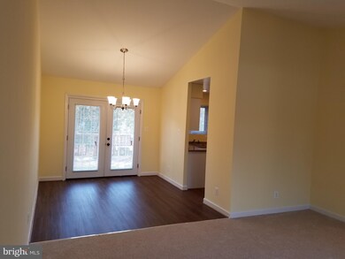 18304 Dutchess Dr, Olney, MD 20832 - photo 6