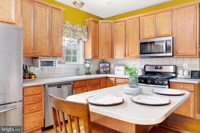 702 Dellinger Dr, Strasburg, VA 22657 - photo 4