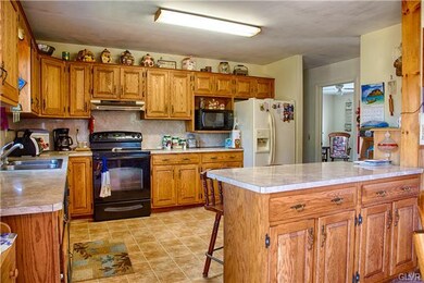 951 Copella Rd, Bath, PA 18014 - photo 3