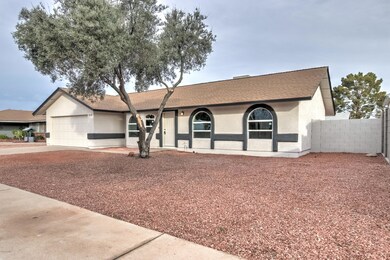 3132 E Grove Ave-2