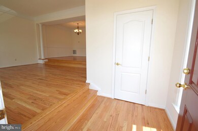 25154 Cutgrass Terrace, Stone Ridge, VA 20105 - photo 3