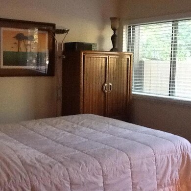 2055 Willowick Cir unit B, Columbus, OH 43229 - photo 2