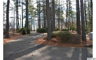 Land - Impressive entrance to the property...perfe