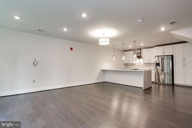 Key and Nash unit 105, Arlington, VA 22209 - photo 2