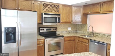 9601 Lambeth Ct, Columbia, MD 21046 - photo 5