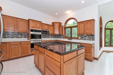 16577 Thorngate KITCHEN