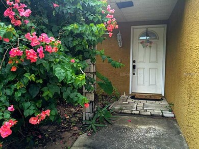 8000 Lesia Cir, Orlando, FL 32835 - photo 2